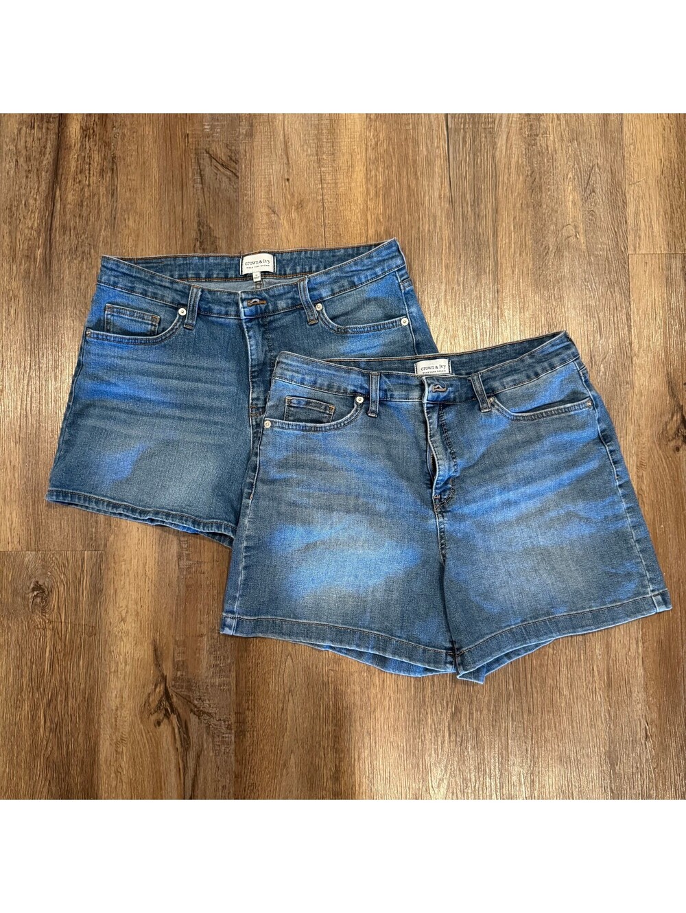 Crown & Ivy 2 Pairs Lot Bundle Women's Denim Shorts Size 12 Medium Blue Wash